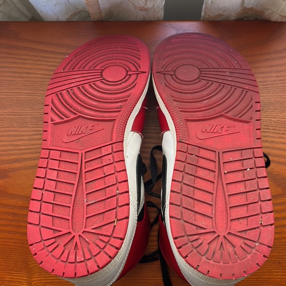 Nike Air Jordan 1 Mid “Chicago” youth (554725-173) - Picture 6 of 6